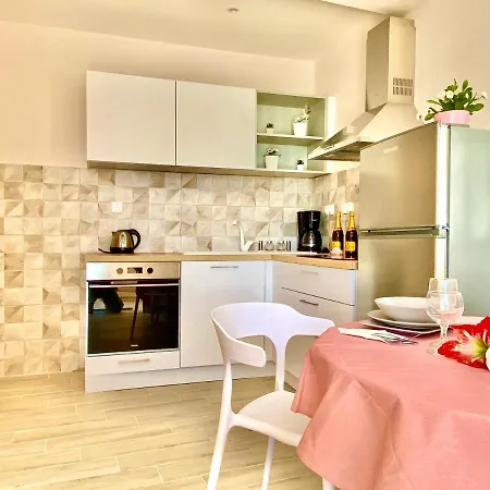 Apartamento Nissaki And Vasilis House *