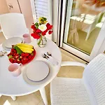 Nissaki And Vasilis House *