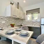 Apartment Nissaki And Vasilis House *