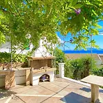 Nissaki And Vasilis House